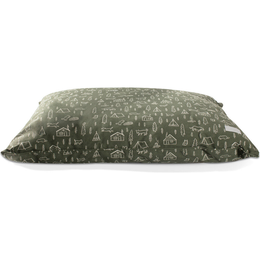 Fringe dog outlet bed
