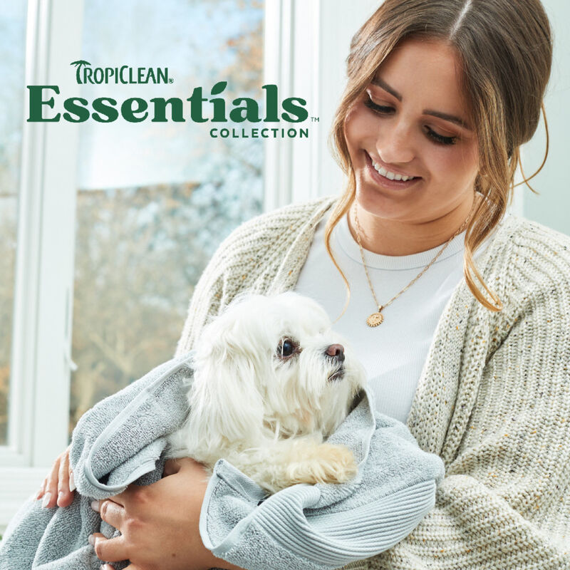 Tropiclean Essentials Soothing Shampoo for Dogs Puppies & Cats, Shea Butter, 16-oz image number null